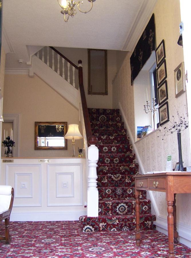 The Carmen Guesthouse (Adults Only) Llandudno Buitenkant foto